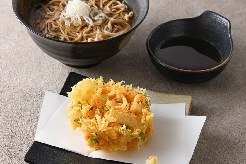 桜海老と小柱のかき揚げ蕎麦